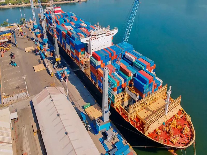 Manzanillo lidera Pacífico en LATAM con 3.6 millones de TEU
