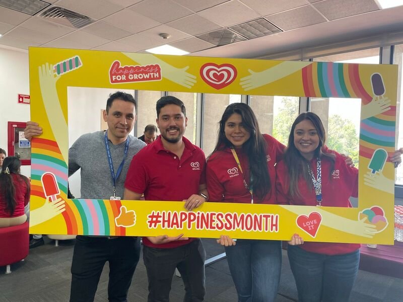 Helados Holanda celebra Día de la Felicidad