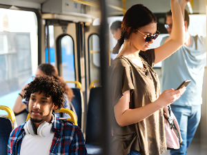 Transporte público crucial para mujeres