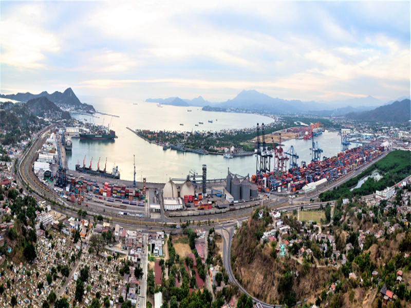 Crecen 11.8% exportaciones portuarias y superan importaciones en 1T-2024