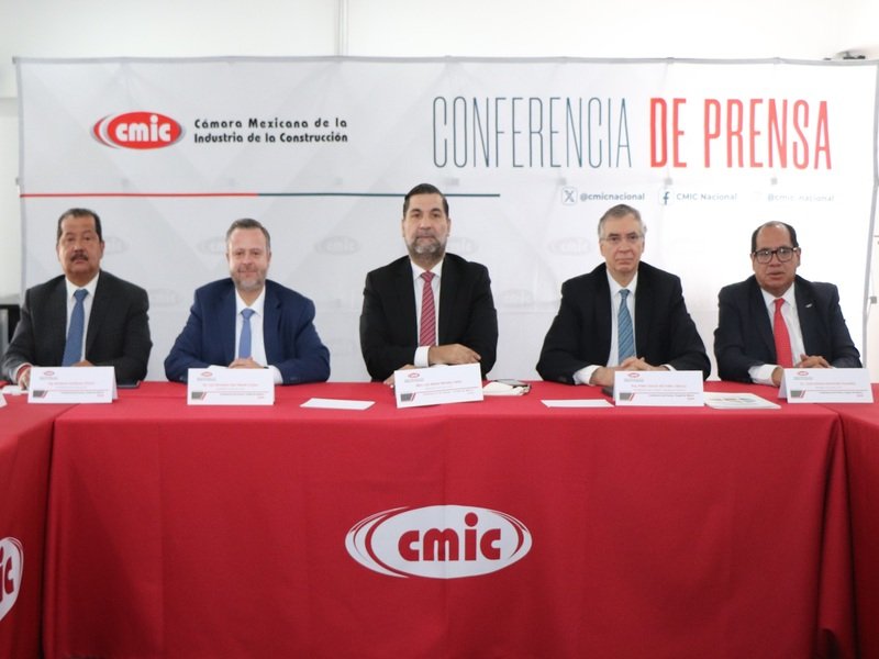 CMIC propone fideicomiso para abatir rezago de vivienda
