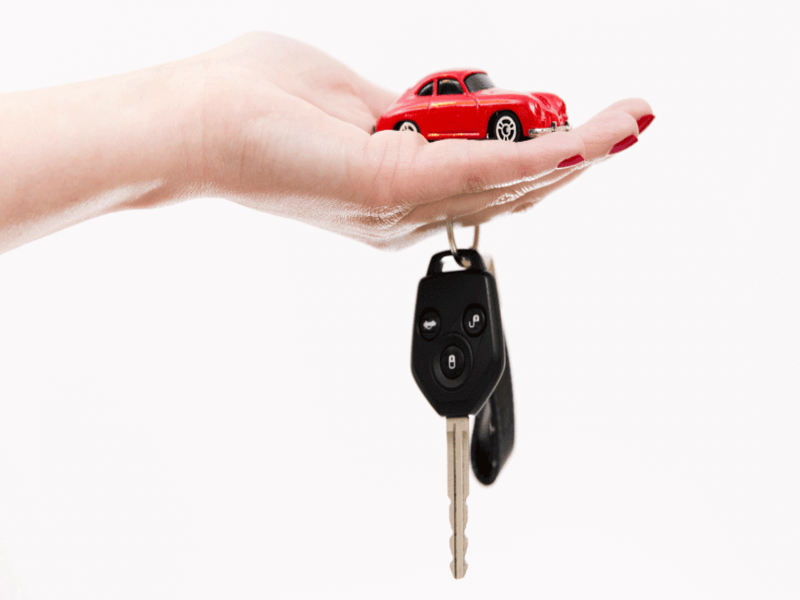 Deducción fiscal en leasing vehicular por TIP México