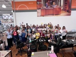 Cricut y Office Depot capacitan a emprendedoras