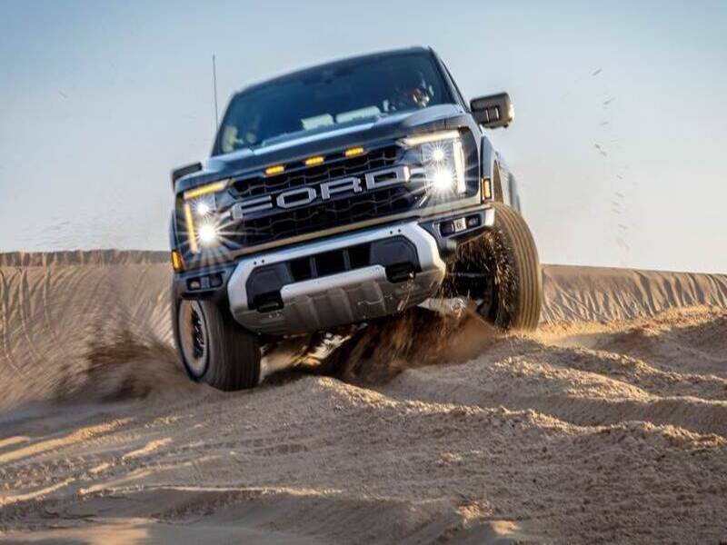 Llega a México la nueva Ford Lobo Raptor® 2024