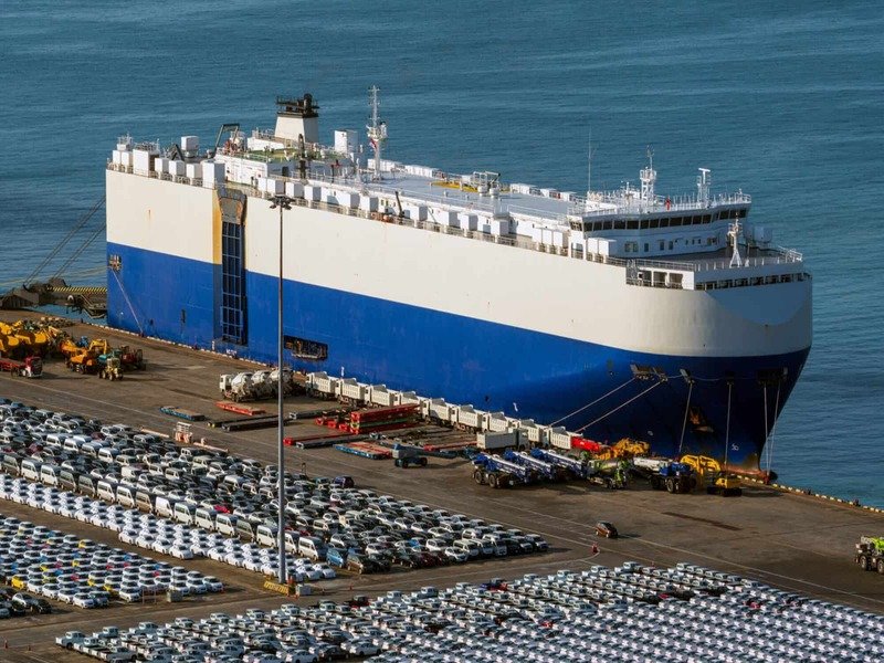 Avance récord del 6.9% en movimiento de vehículos en puertos
