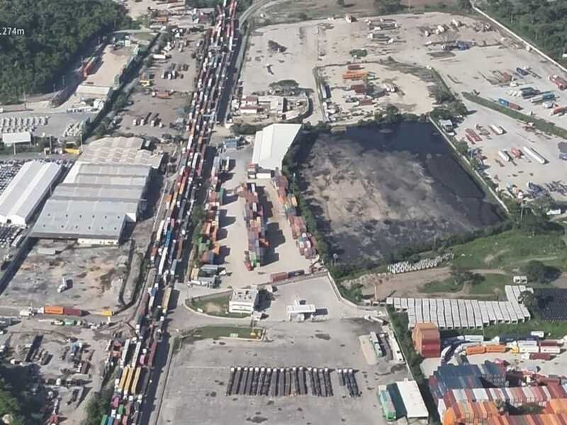 Destraban puerto de Manzanillo