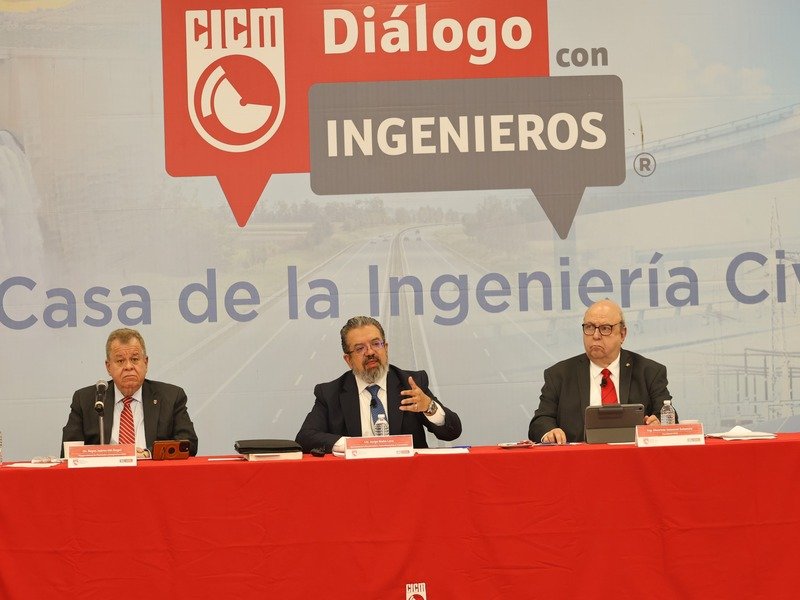 La SICT entrega 549 obras carreteras