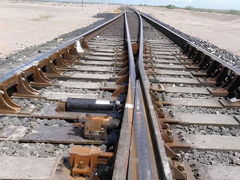 Trenes rápidos y presupuestos lentos, el reto de Querétaro y Pachuca