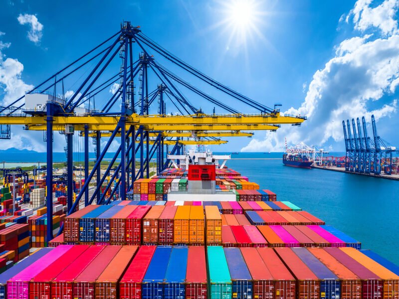 Drewry aumenta 6% en la tarifa por contenedor de 40 pies
