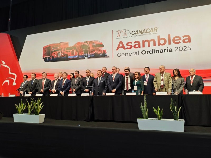 Reeligen a Millán en CANACAR en medio de controversias