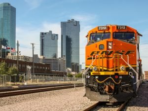 BNSF destina 3,800 MDD para reforzar su red ferroviaria en 2025