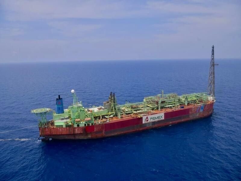 Puertos mueven menos petróleo y derivados al caer 13.4% de enero a abril