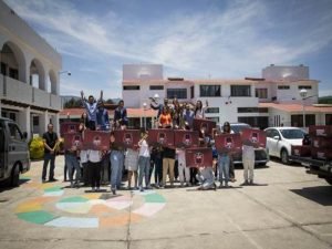 Toyota refuerza su compromiso con la educación al acercar tecnología a niñas y adolescentes