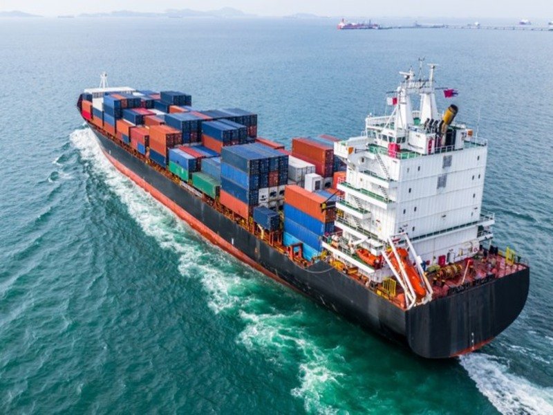 Drewry disminuye 5.7% hasta 2,812 dólares por contenedor de 40 pies