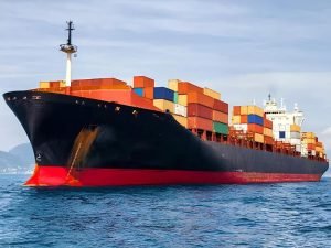 Importaciones portuarias retroceden mientras contenedores suben 1.4% en julio