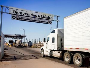 México y EE.UU. registran alza de 4.4% en carga transfronteriza