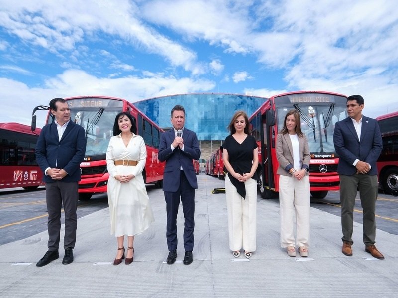 Mercedes-Benz Autobuses acelera la modernización del transporte en Guadalajara con 75 unidades