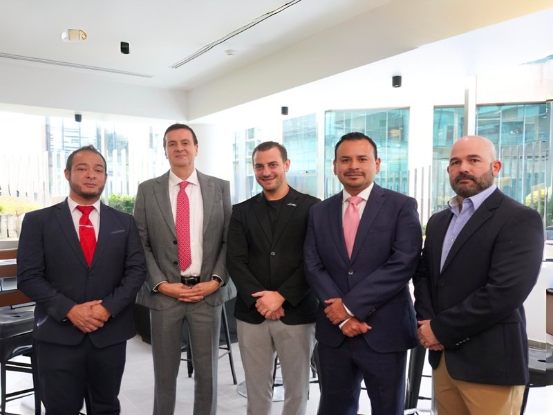 DHL suma 81 JAC Sunray Cargo y sella alianza con GML y Andrade