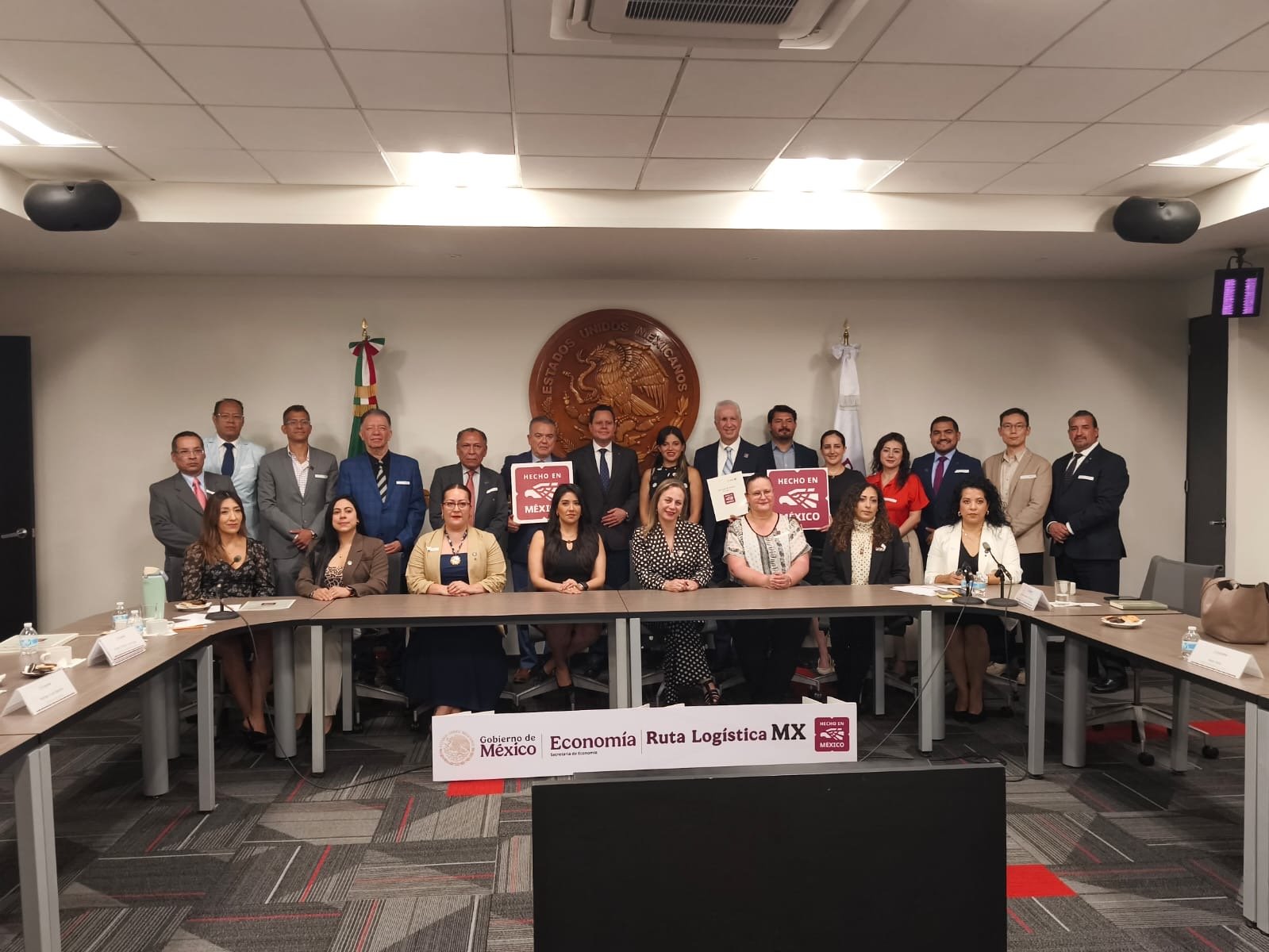 Empresas socias de AMANAC reciben el distintivo "Hecho en México – Ruta Logística"