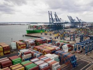 Manzanillo supera a Nuevo Laredo en recaudación aduanera